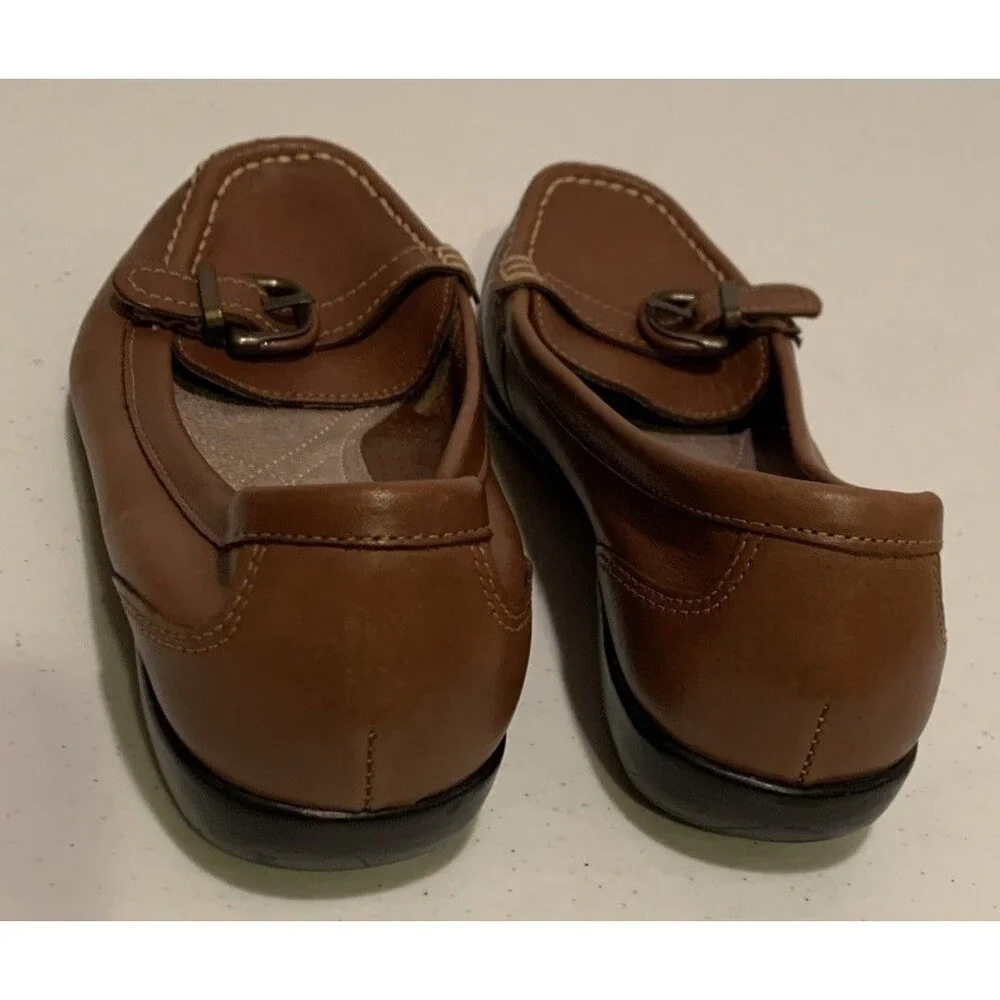 Thom McAn Women Brown Leather Gold Buckle Loafers Slip On 8w Comfort Shoes